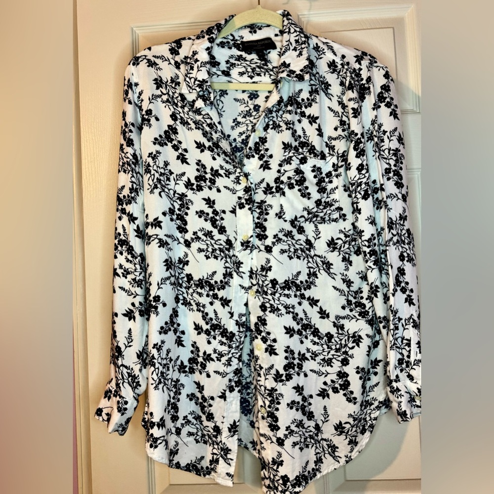 Banana republic button down